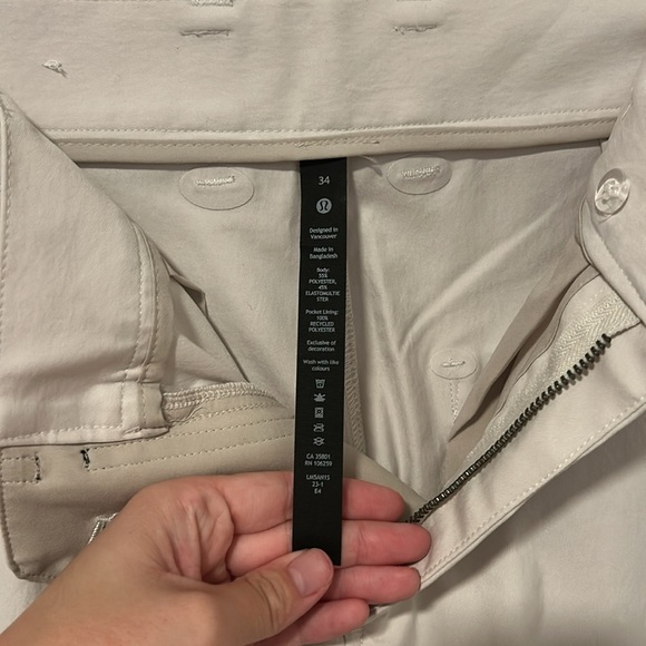 Men’s Lululemon Relaxed Tapered Smooth Twill Trouser Color Bone Size 34 x 27 - Picture 3 of 5